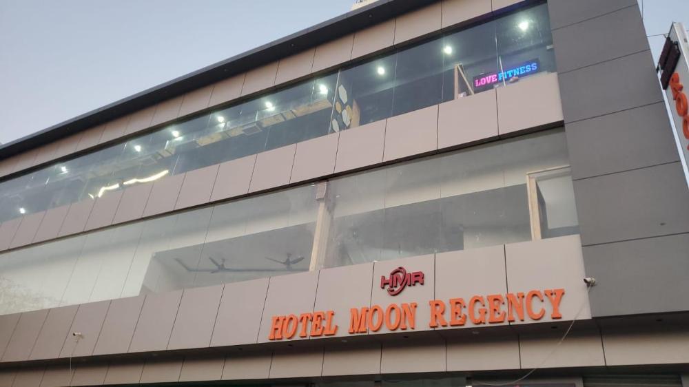 hotel moon regency