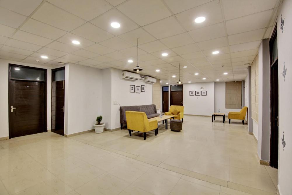 townhouse saket residency near saket metro