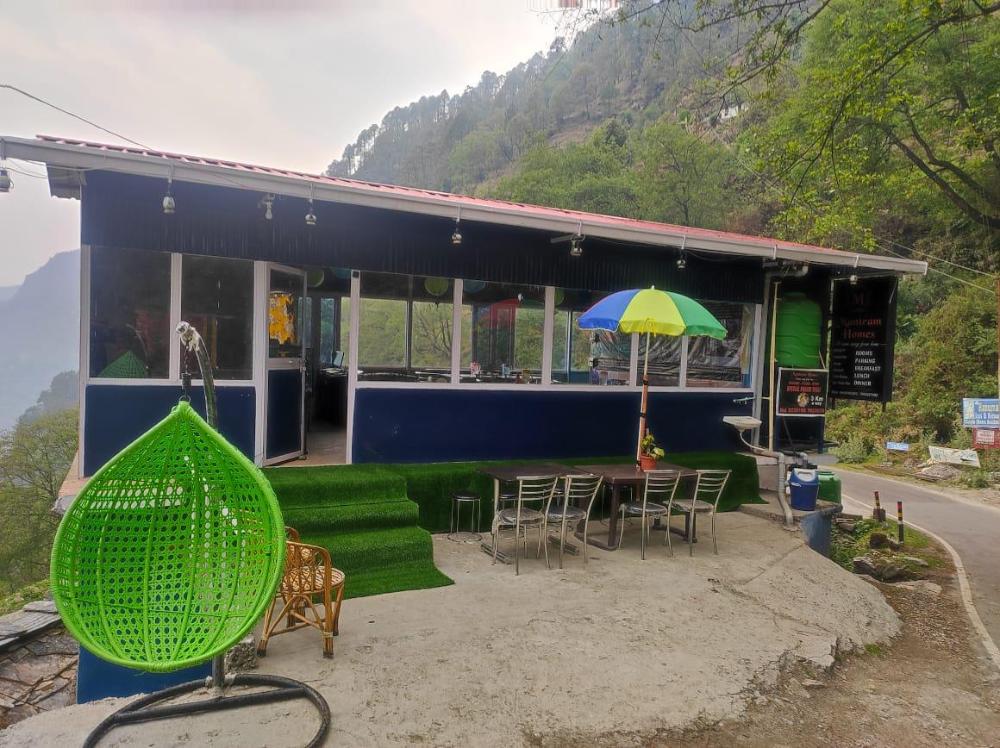 mantram homes restaurant and stay