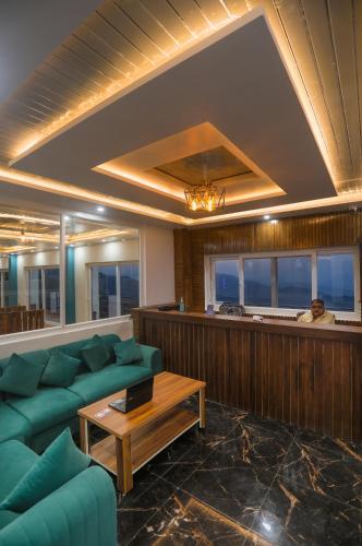 mukteshwar treat resort