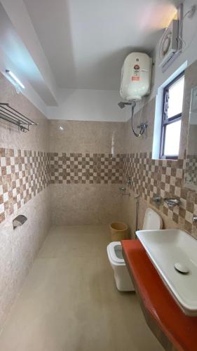lingmoo residency