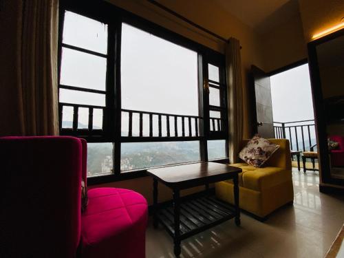 hotel aachman regency