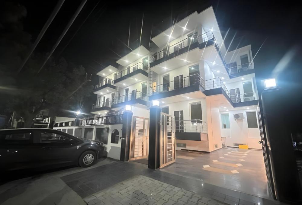 hotel leaf 9 cyber city near ambience mall