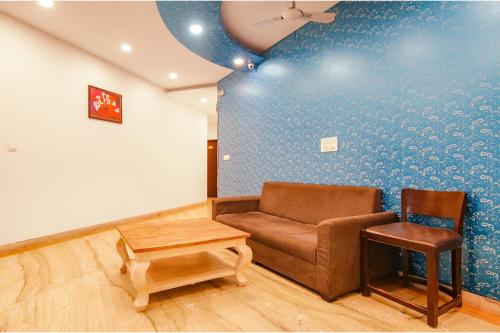 hotel leaf 9 cyber city near ambience mall