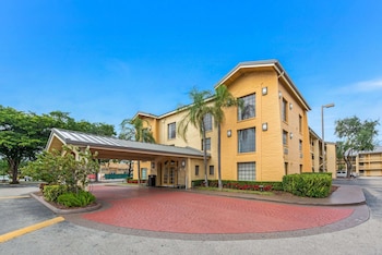 la quinta inn by wyndham miami airport north