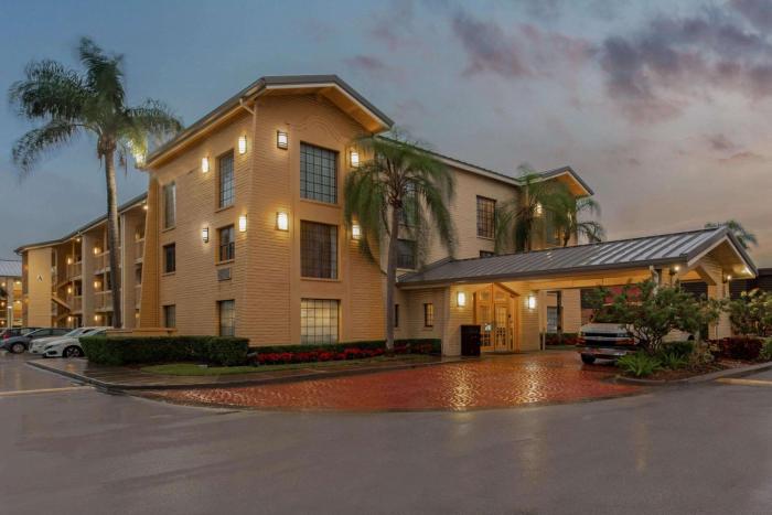 la quinta inn by wyndham miami airport north