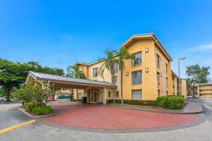 la quinta inn by wyndham miami airport north