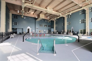 holiday inn express hotel and suites milwaukee airport by ihg