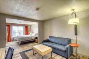 holiday inn express hotel and suites milwaukee airport by ihg