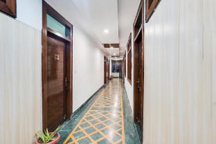 super townhouse selaqui chakrata road