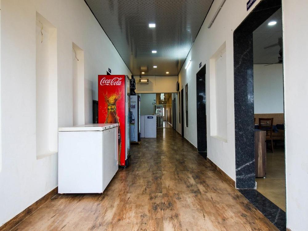 hotel ekant tourist resort