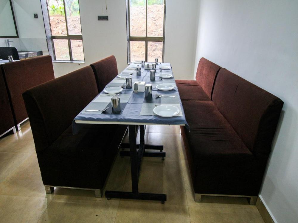 hotel ekant tourist resort