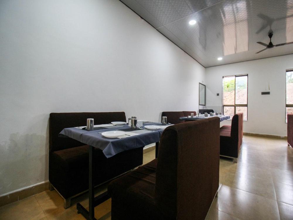 hotel ekant tourist resort