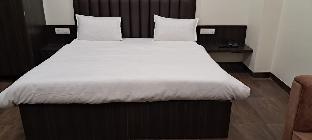 hotel govindam elite