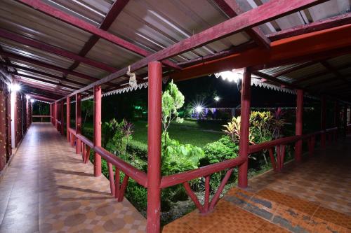 townhouse oak gorumara jungle resort