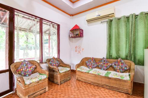 townhouse oak gorumara jungle resort