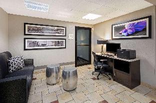 La Quinta Inn & Suites By Wyndham Miami Airport East,Miami Beach>>Miami,3 star