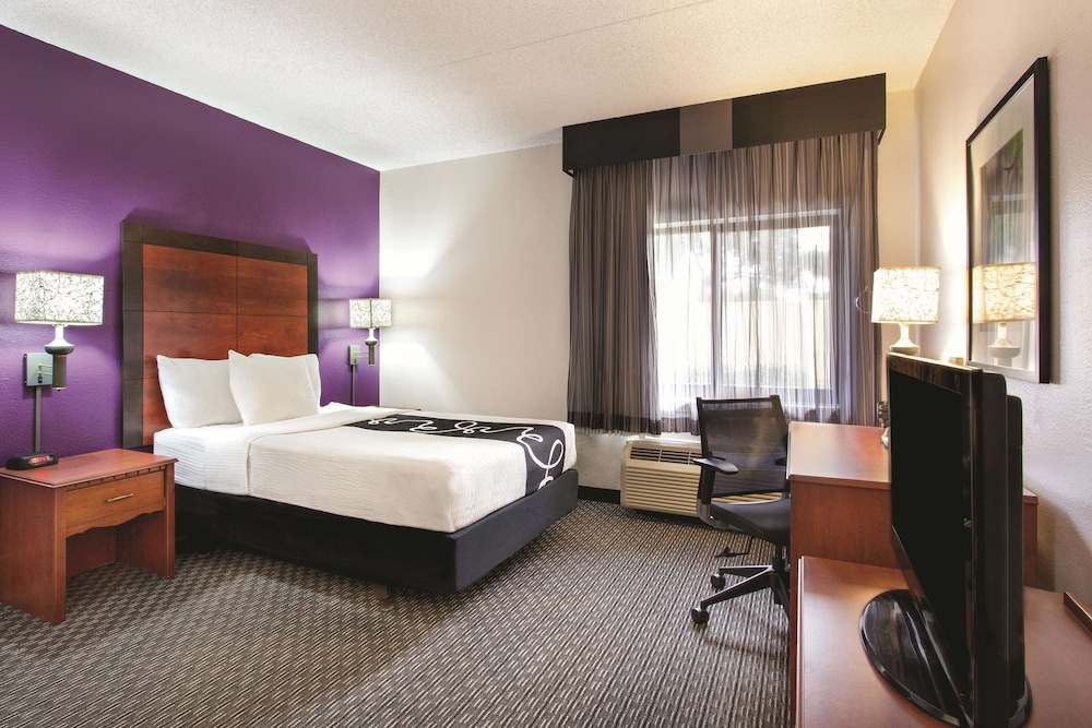 la quinta inn and suites by wyndham miami airport east