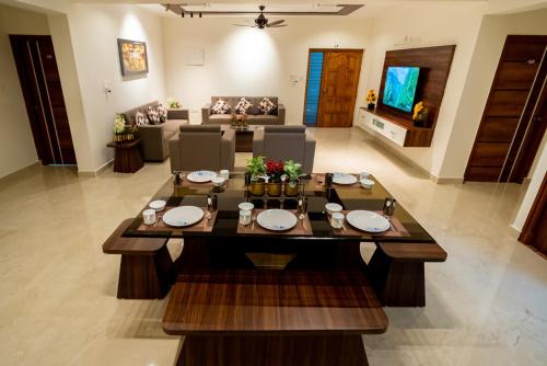 mahas vrindavan by mahas homestays 3 bhk flats a c