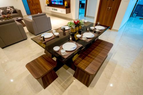 mahas vrindavan by mahas homestays 3 bhk flats a c