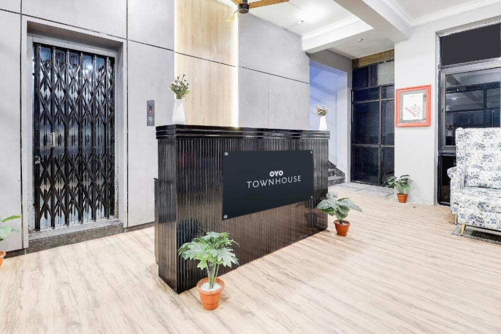 townhouse de alphabet hotel kukatpally nexus mall