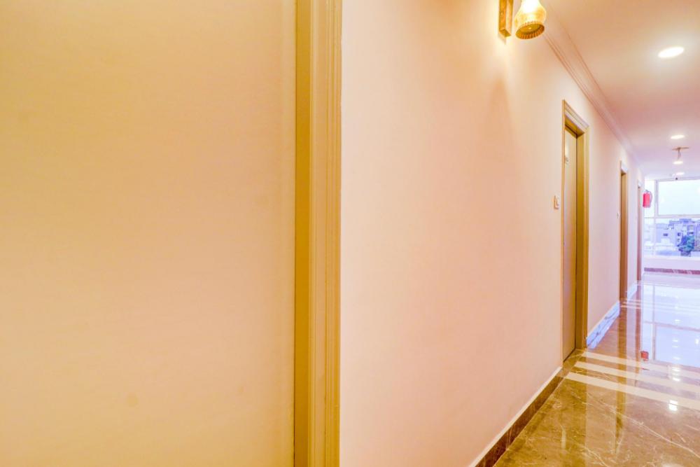 super townhouse sr nagar rcc premier