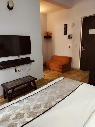 citrine suites and resorts vrindavan