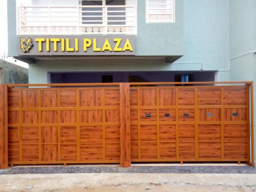 titili plaza