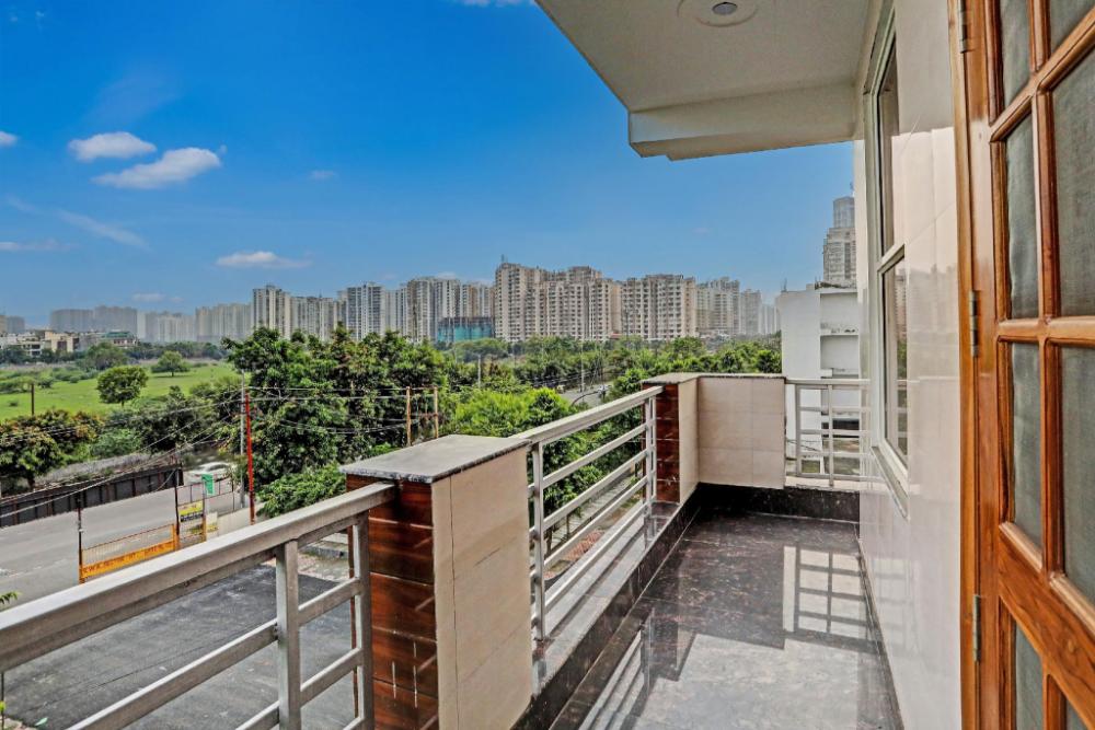 hotel o noida hotel