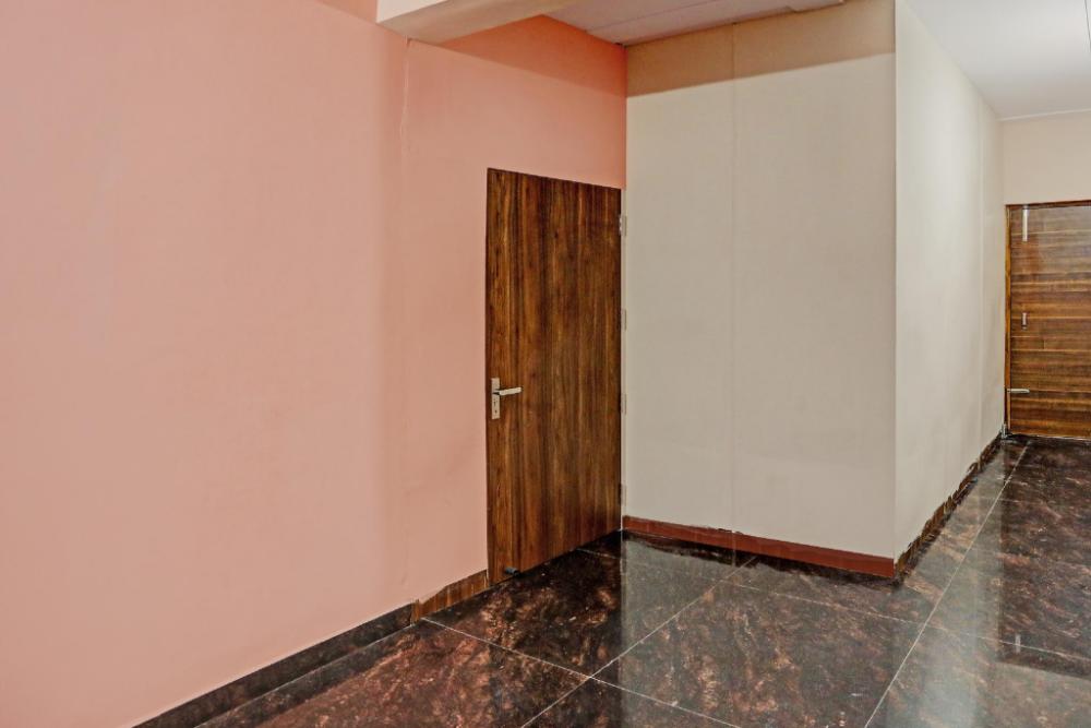hotel o noida hotel