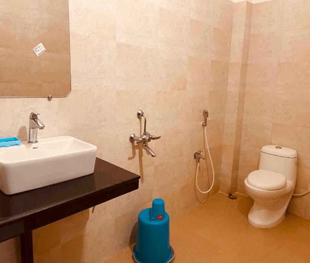 hotel tripti biswanath chariali