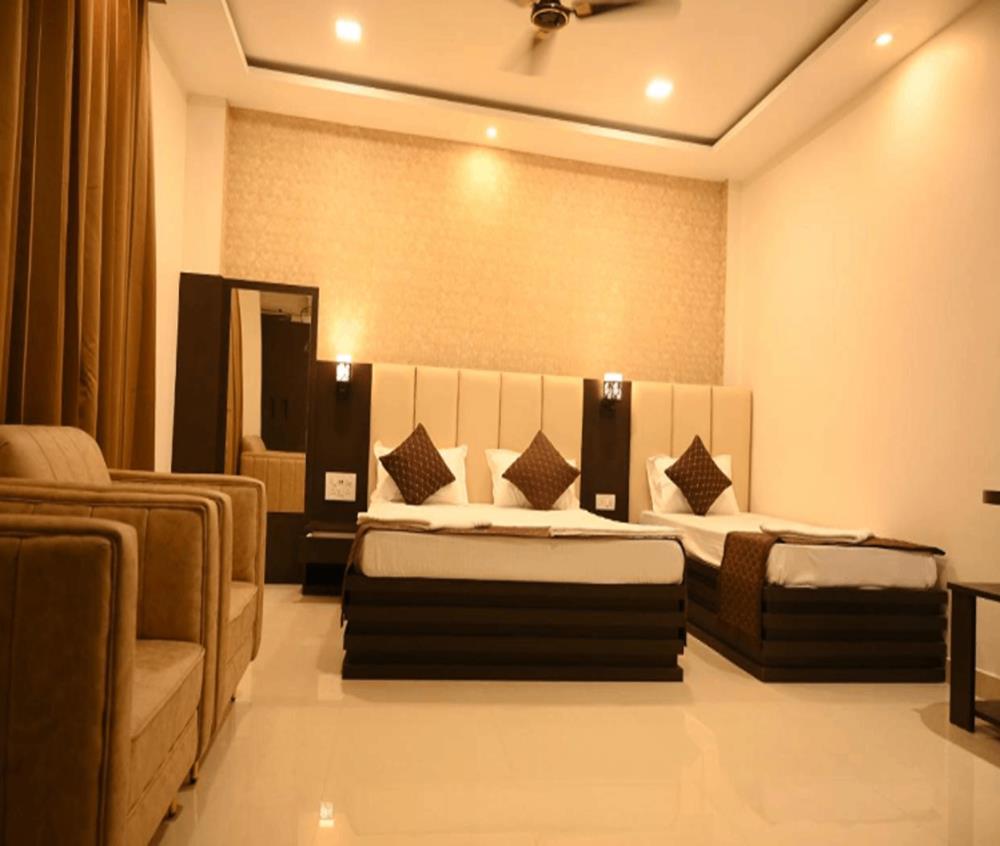 hotel tripti biswanath chariali