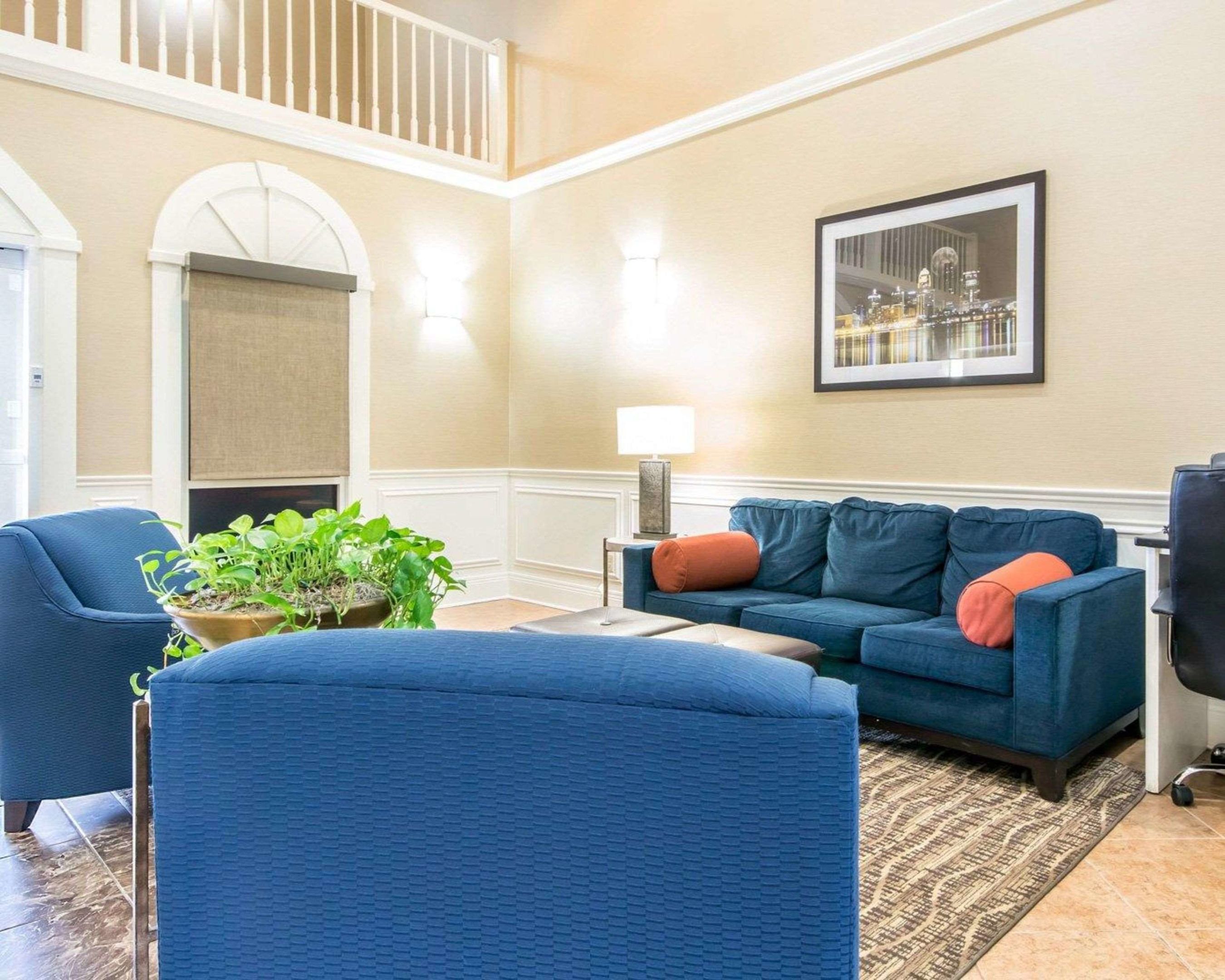 fairfield inn and suites by marriott louisville airport