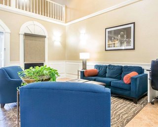 fairfield inn and suites by marriott louisville airport