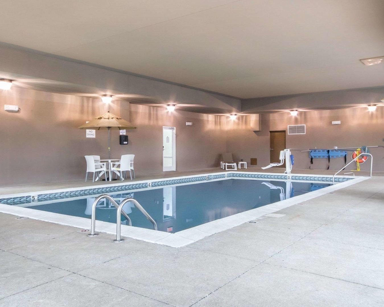 fairfield inn and suites by marriott louisville airport