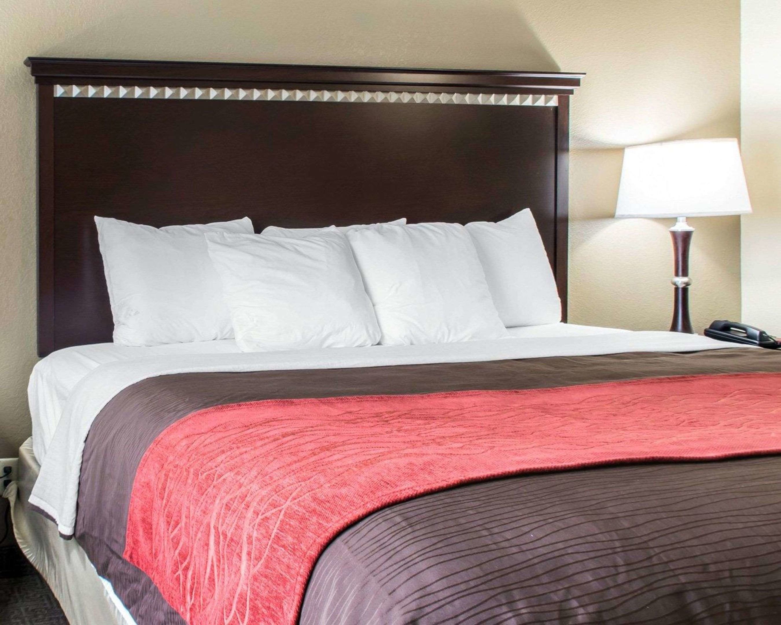 fairfield inn and suites by marriott louisville airport