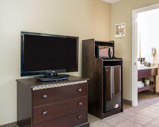 fairfield inn and suites by marriott louisville airport