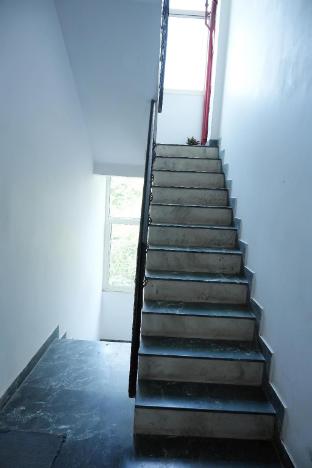 surya inn 1 min walk in from nizamuddin railway