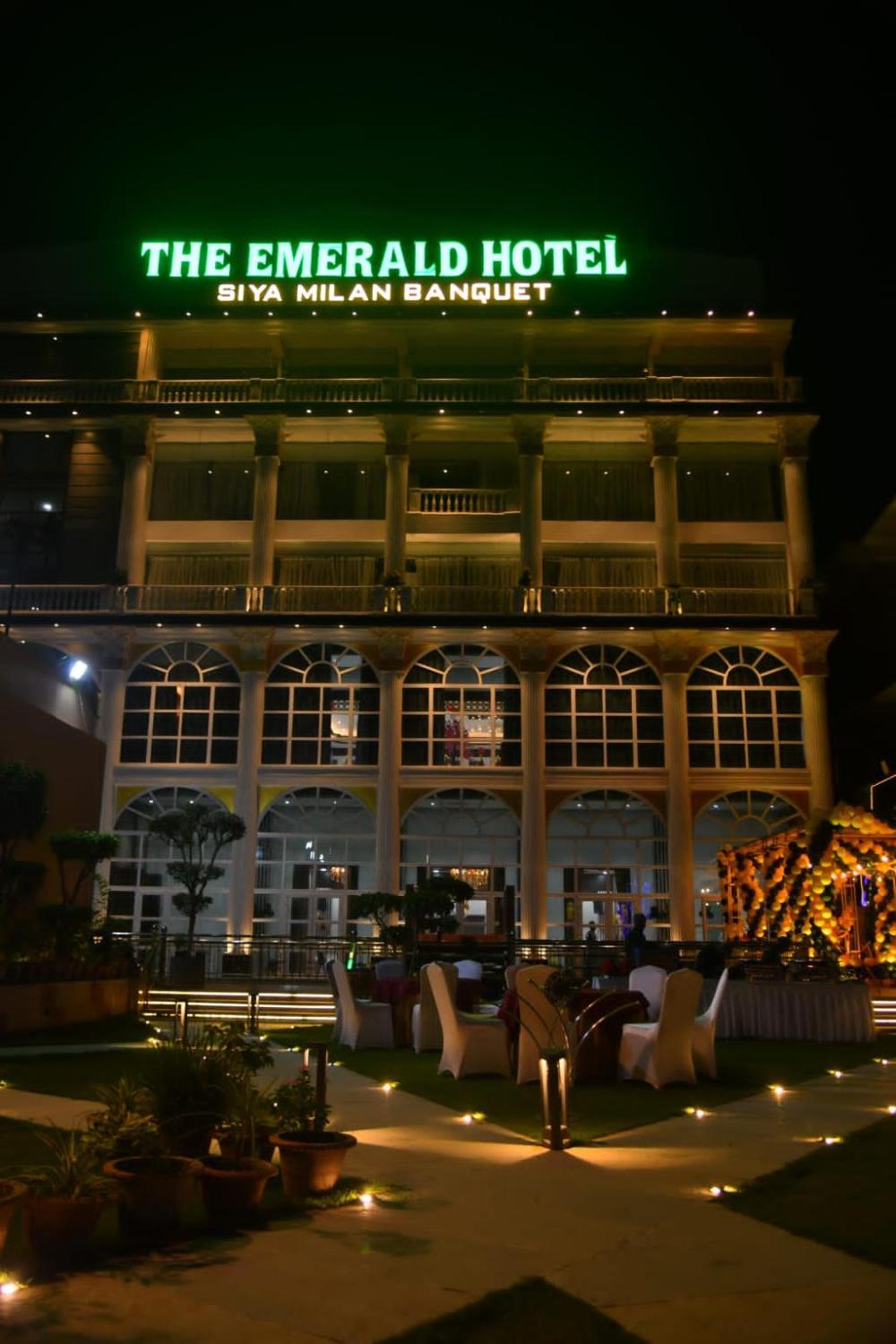 the emerald hotel and siya milan banquets