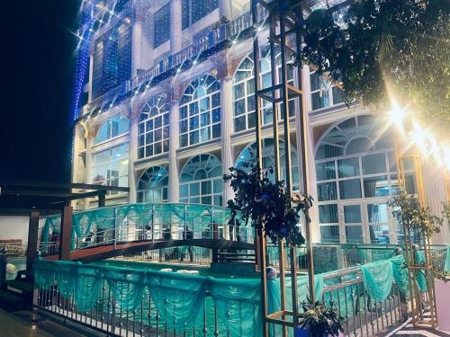 the emerald hotel and siya milan banquets