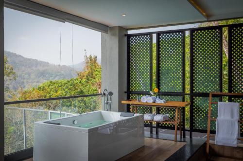 Flora Misty Falls Athirappilly,,5 star