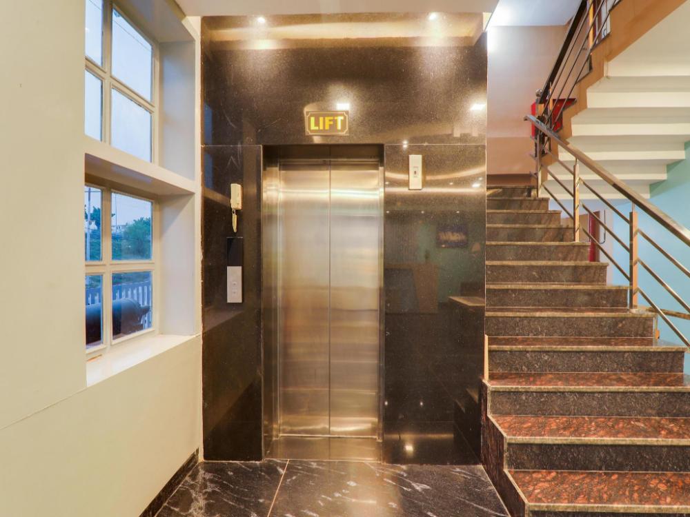 townhouse majestic hotel near phoenix palassio