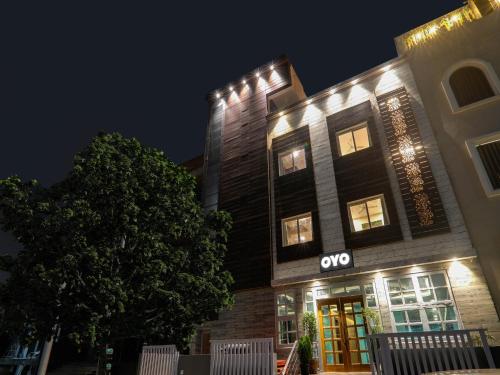 townhouse majestic hotel near phoenix palassio