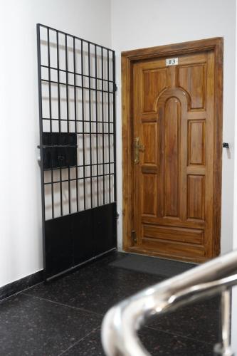 cm stays service apartment near chennai airport pallavaram