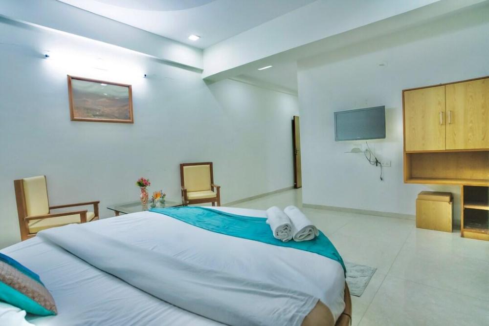 rajasthani rajwadi hotel and restaurant