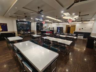 rajasthani rajwadi hotel and restaurant