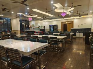 rajasthani rajwadi hotel and restaurant