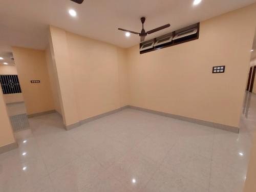 hotel hari gayatri regent
