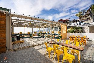 zostel mussoorie mall road