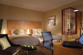 holiday inn bangkok by ihg